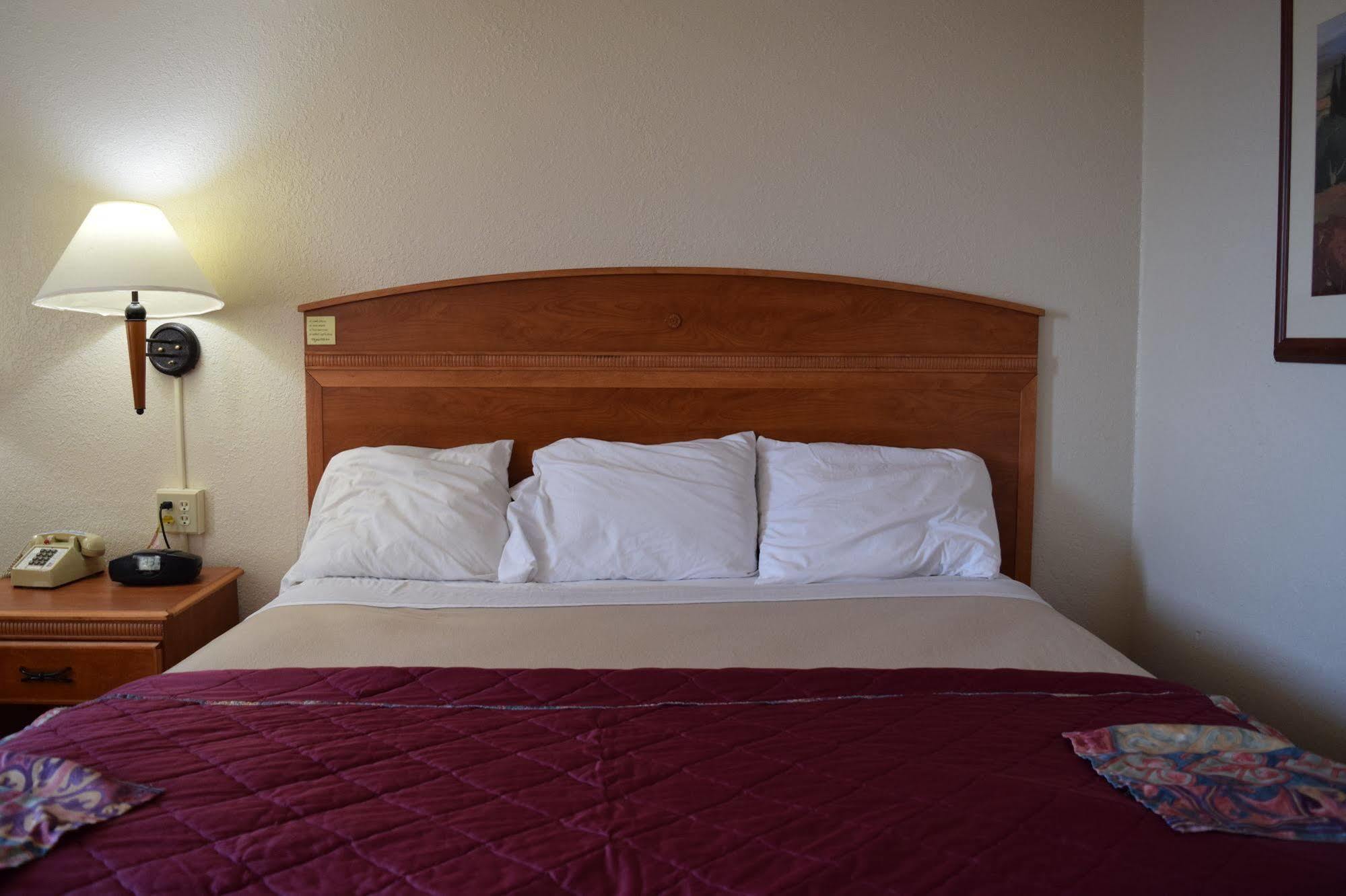 Americas Value Jefferson Motel